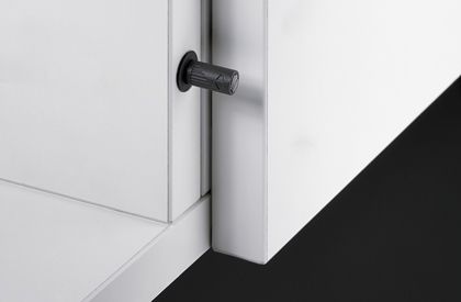 Механизм push to open magnet для петель, под запрессовку, длинный ход,светло-серый 9089607 Hettich